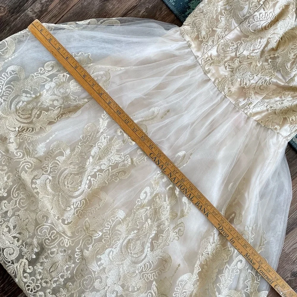 NWT Chi Chi London Gold Retro Formal Dress Gown Size 6 Floral Lace Sweetheart - Picture 7 of 16